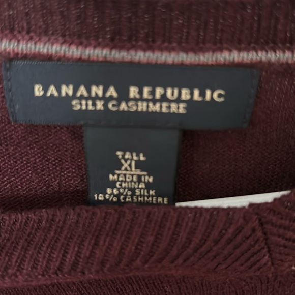 Banana Republic Silk Cashmere Men’s XL V Neck Sweater - Picture 2 of 2